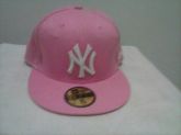 Boné New Era Fitted MLB NY Yankees Basic Rosa